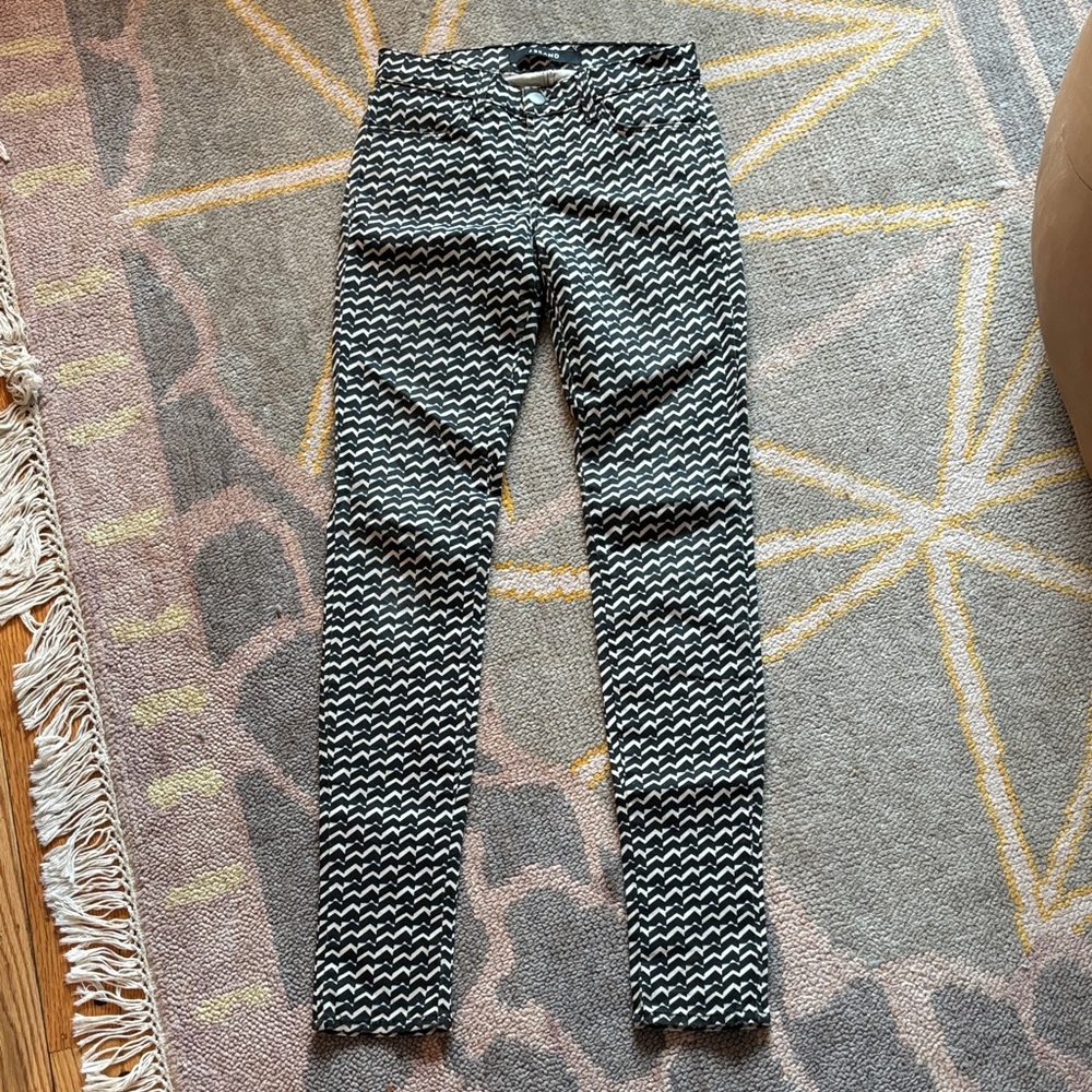 J Brand Chevron Patterned jeans in Black/White w blue accent